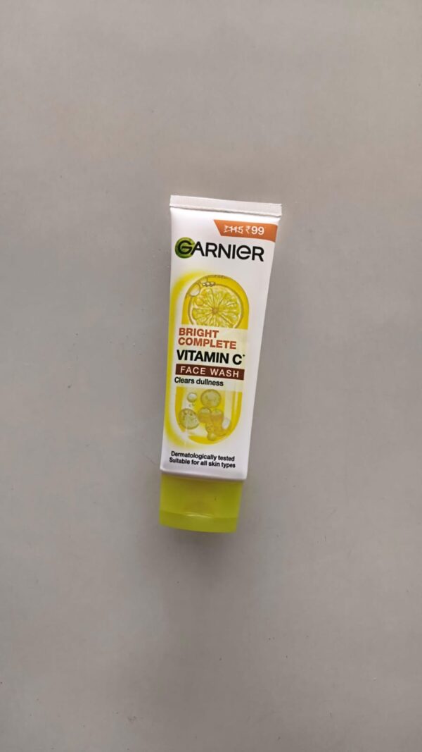 Garnier  Vitamin C Face Wash   50 g